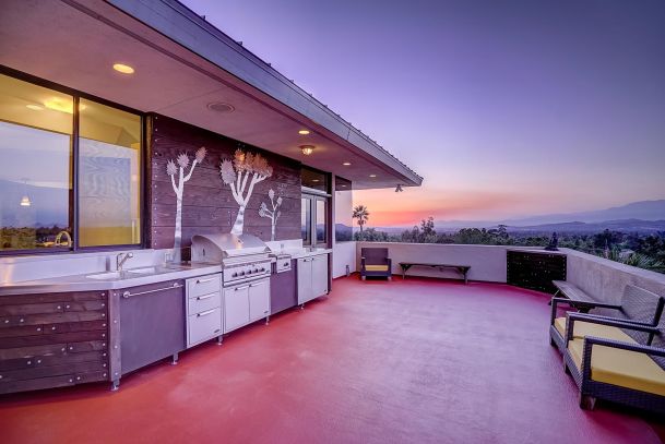 Outdoor kitchen in a terrace